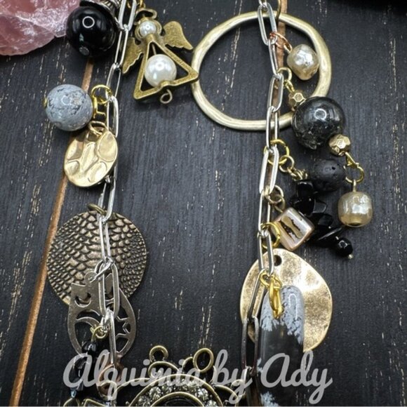 Black and gold multi charms necklace - Picture 3 of 4
